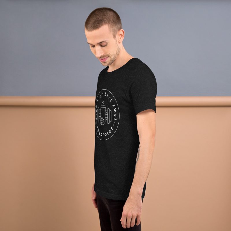 1-4-3-2 Zündfolge Badge Unisex t-shirt - Image 4